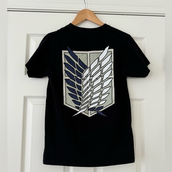 Attack on Titan AoT Mens S Shirt - Picture 2 of 3